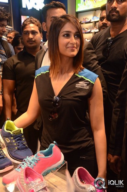 Ileana-At-Skechers-Showroom-Launch-In-Banjara-Hills